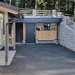 Klif Vacation With Sauna And Terrace * Cerklje na Gorenjskem