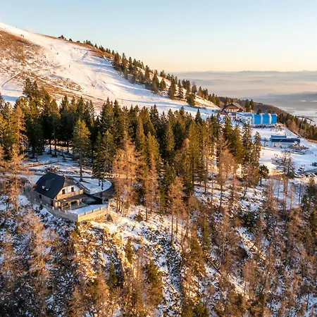 בית נופש Klif Krvavec - Alpine Views - Sauna - Near Slopes *