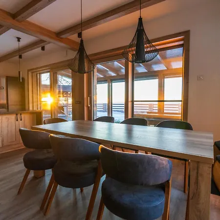 Klif Vacation With Sauna And Terrace Hébergement de vacances Cerklje na Gorenjskem