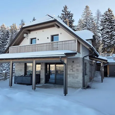 בית נופש Klif Krvavec - Alpine Views - Sauna - Near Slopes *
